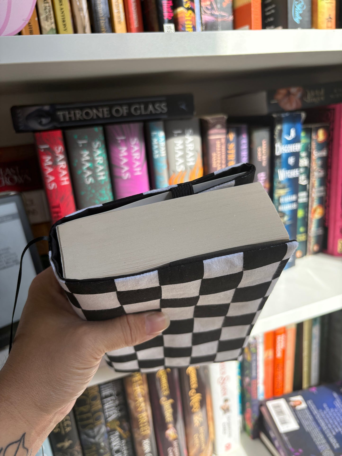 Adjustable Book Cover