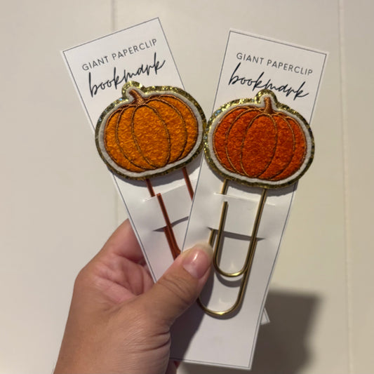 Giant Paperclip Bookmarks